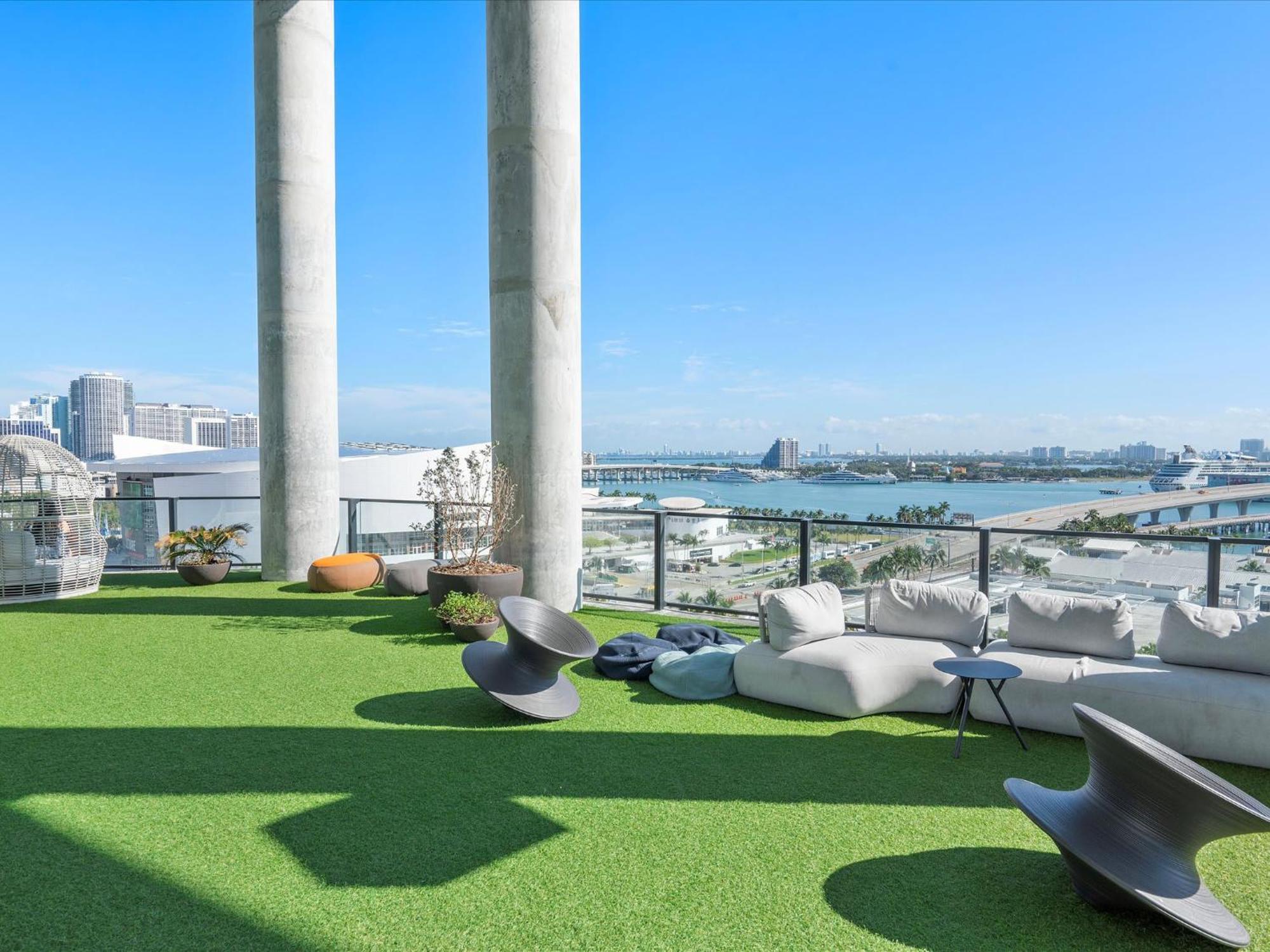 Mvr - Miami-s #1 - 11k Reviews Appartement